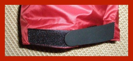 Sleeve Velcro and rubber closure