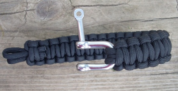 Stainless Steel shackle open