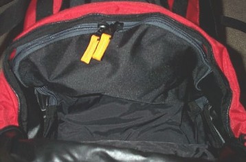 Compartment separator, zipped, from lower compartment