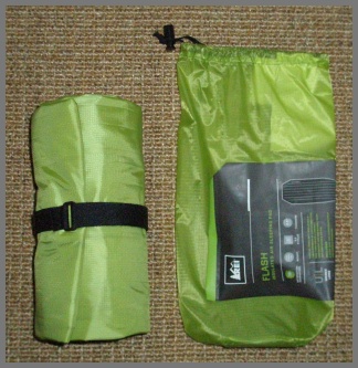 Stuff sack and Flash Pad with hook-and-loop strap