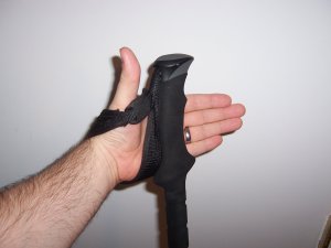 Hand in straps 1